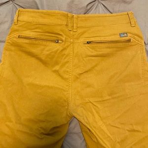Mountain hardware pants